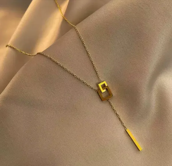 Golden_Stainless_Steel_And_Hypoallergenic_Coating_Necklace_For_Women